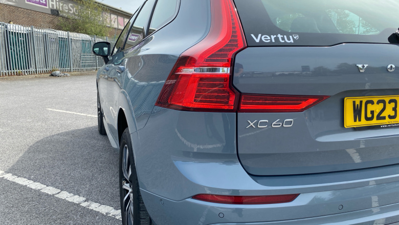 Volvo XC60 2.0 B4D Plus Dark 5dr AWD Geartronic Diesel Estate